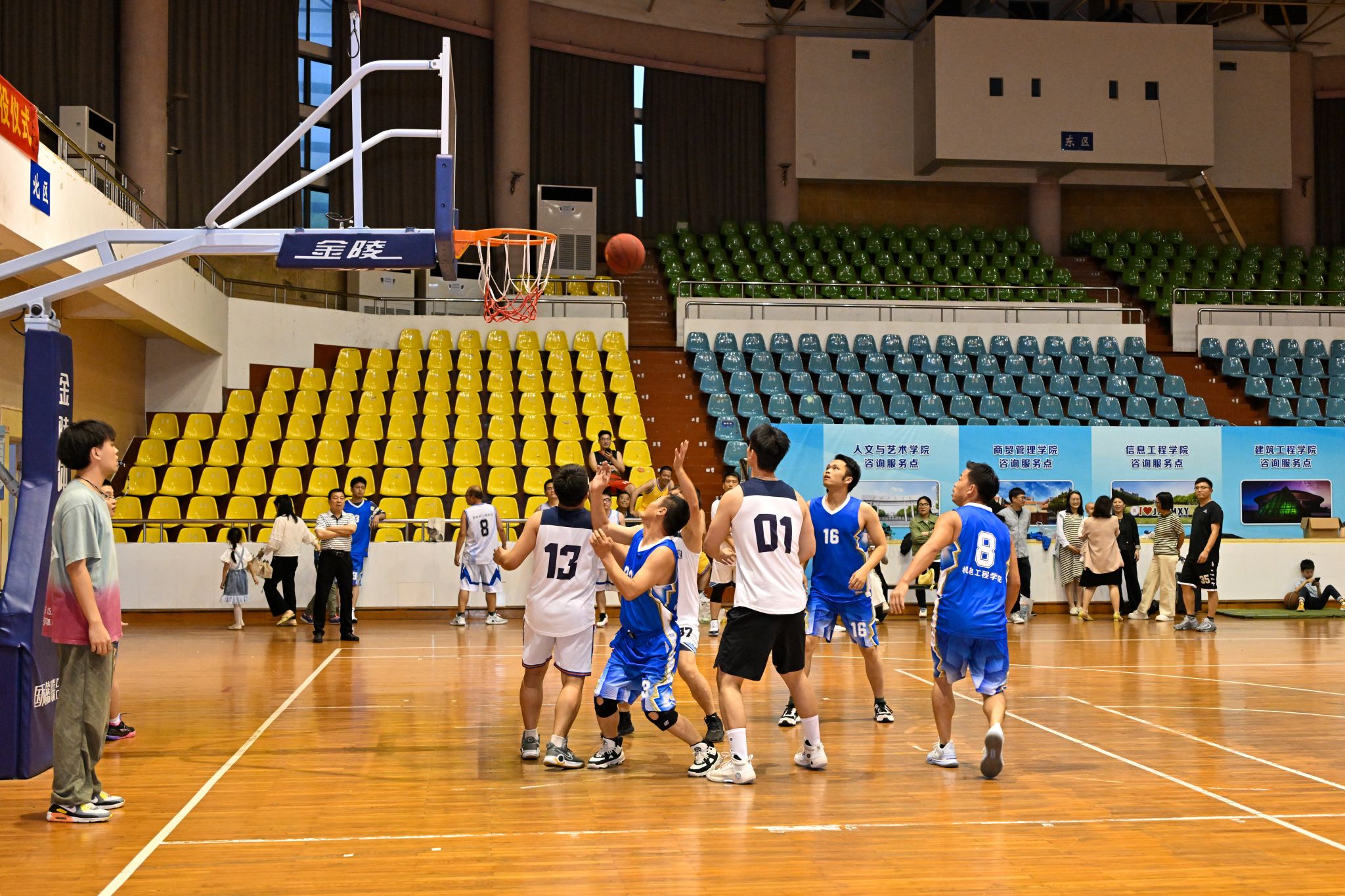 嘉兴南湖学院第二届教职工篮球赛顺利落幕